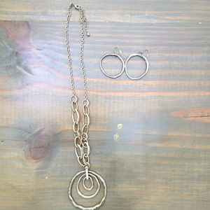 Two tone necklace and earring set